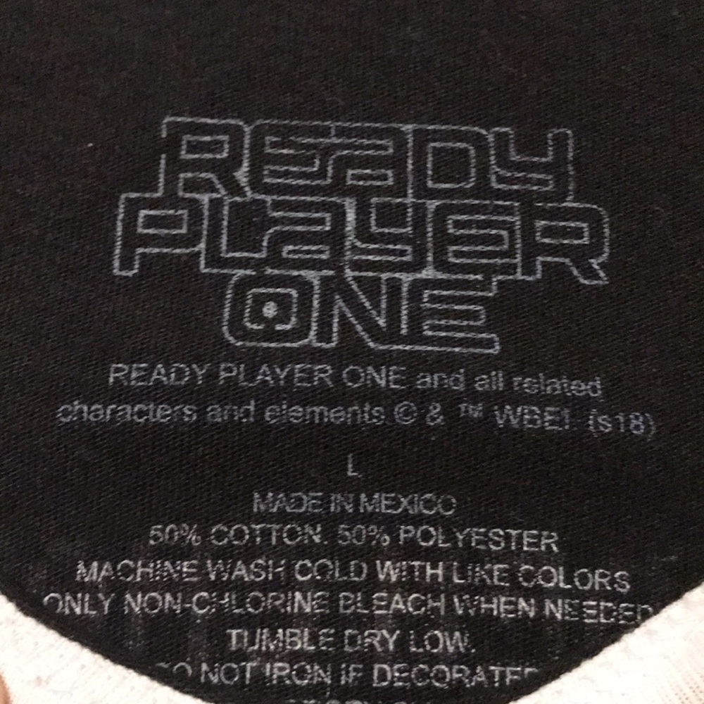 Hot Topic Shirt - Picture 4 of 4